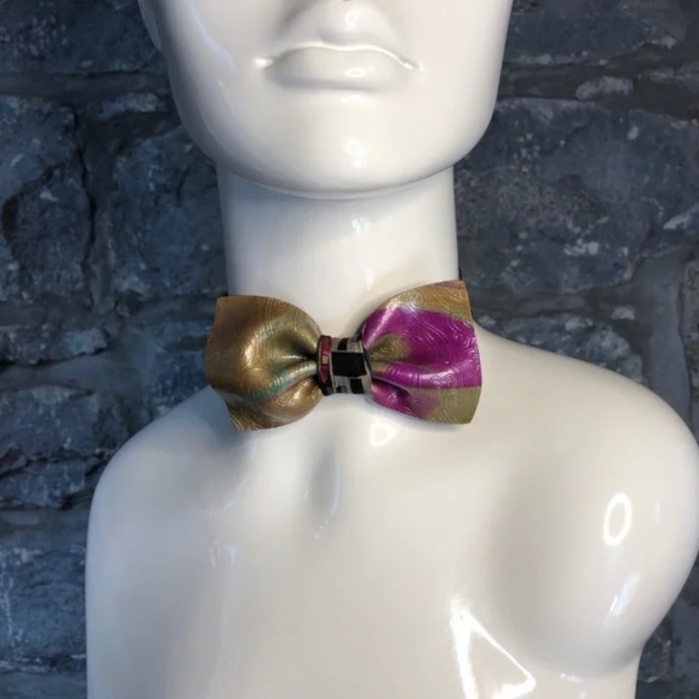 Guillotine Sculpted Bow Tie: Spencer